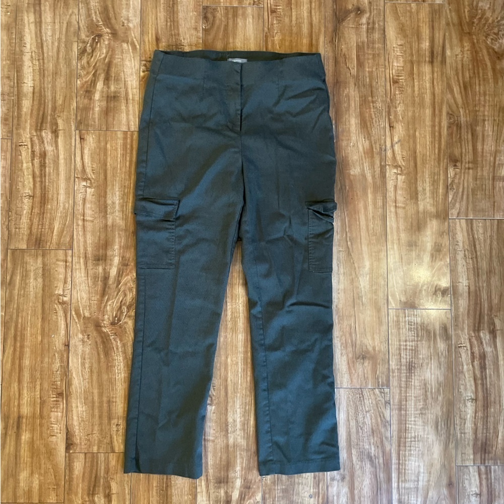 MAURICES Women’s Green High Rise Cargo Straight Slim Ankle Pants Size Medium
